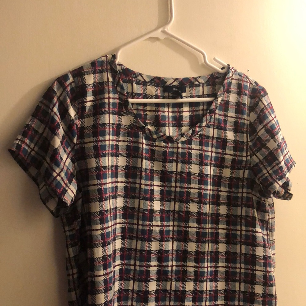 Gap lightweight plaid print top size medium
